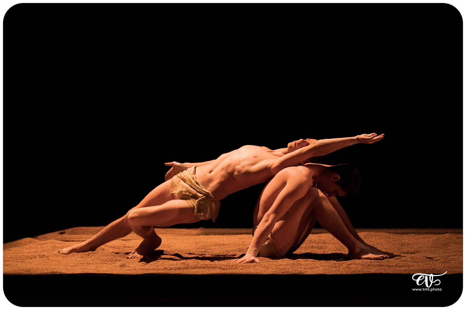 MY LAND (RECIRQUEL COMPANY)